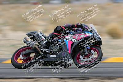 media/Jan-14-2023-SoCal Trackdays (Sat) [[497694156f]]/Turn 4 Set 2 (1030am)/